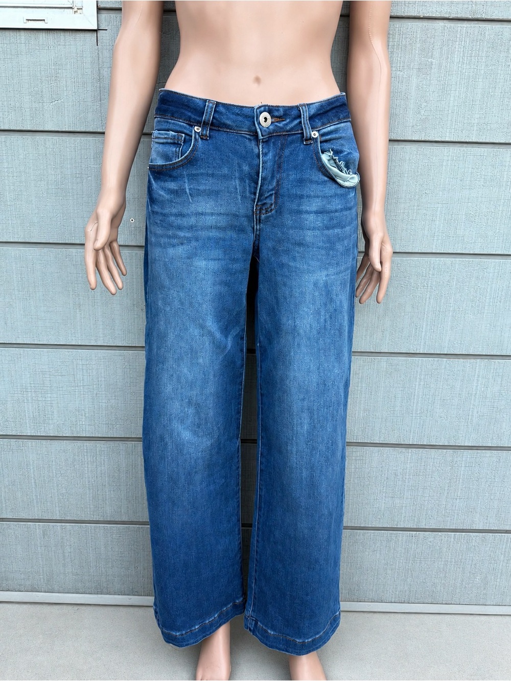 Women’s Telepatia blue Mid rise Wide Leg star size 5